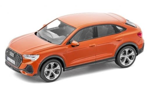 Modelauto Audi Q3 sportback (F3) metallic oranje 2020 1/43 iScale