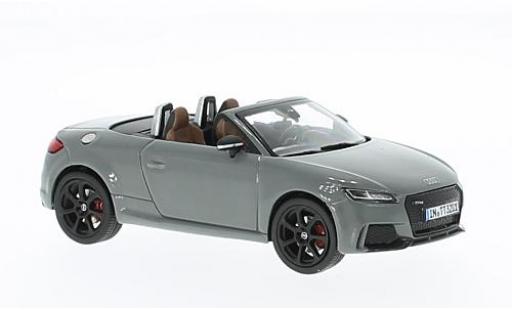 Modelauto Audi TT rs roadster grijs 2017 1/43 iScale