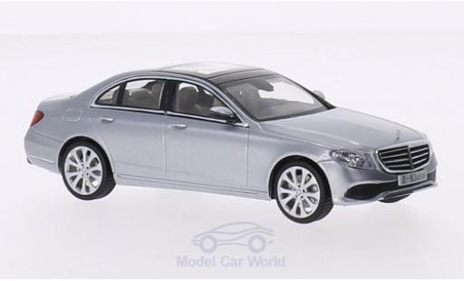 Modelauto Mercedes Classe E Base (W213) Exclusive grijs 2016 1/43 iScale