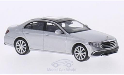 Modelauto Mercedes Classe E Base (W213) Exclusive grijs 1/87 Wiking