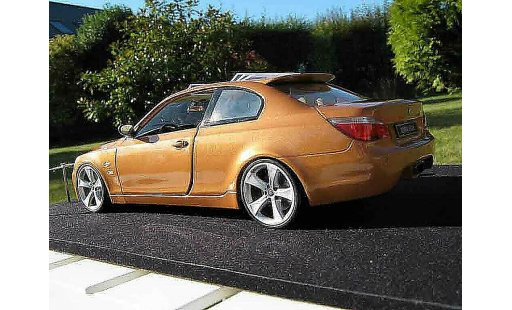 Bmw M5 concept 1/18 Jadi E60 coupe modelauto