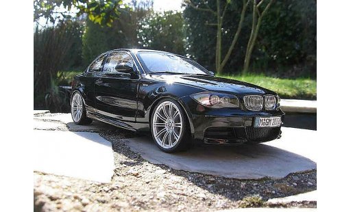 Bmw 135 E82 1/18 Kyosho m1 motorsport modelauto