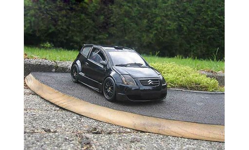 Citroen C2 course 1/18 Solido street race trohpy modelauto