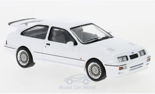 Modelauto Ford Sierra Cosworth RS wit 1987 1/43 IXO