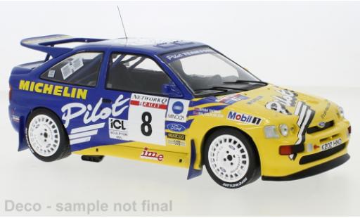 Modelauto Ford Escort Cosworth RS No.8 Michelin Rally WM RAC Rally 1993 1/18 IXO