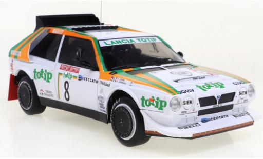 Modelauto Lancia Delta S4 No.8 Rally San Remo 1986 1/18 IXO