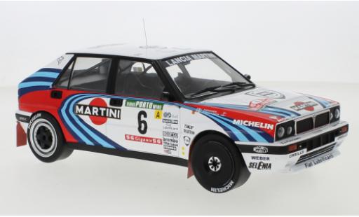 Modelauto Lancia Delta HF Integrale 16V No.6 Martini Martini Rally WM Rally Portugal 1990 J.Kankkunen/J.Piironen 1/18 IXO