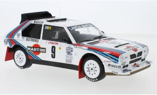 Modelauto Lancia Delta S4 No.9 Martini Racing Martini Rally Monte Carlo 1986 M.Biasion/T.Siviero 1/18 IXO