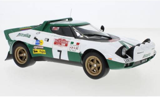 Modelauto Lancia Stratos HF No.7 Alitalia Rally WM Rally San Remo 1975 R.Pinto/A.Bernacchini 1/18 IXO