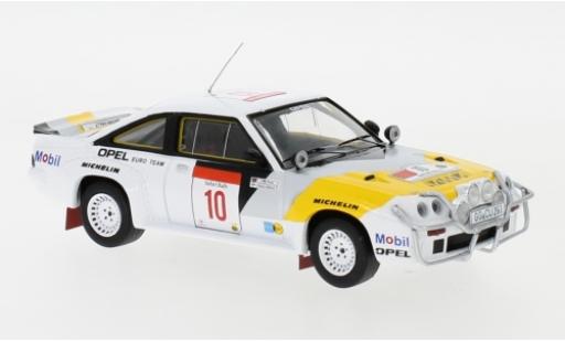 Modelauto Opel Manta 400 No.10 Euro Team Rally WM Safari Rally 1984 R.Aaltonen/L.Drews 1/43 IXO