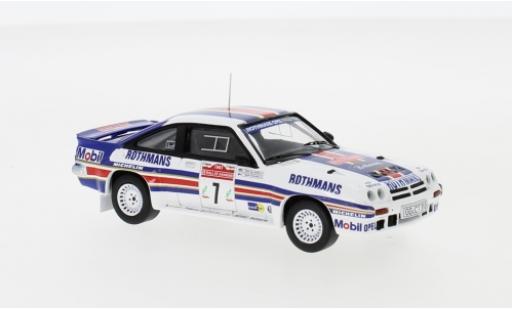 Modelauto Opel Manta 400 No.7 Rothmans Rally Team Rothmans Rally WM Rally San Remo 1983 H.Toivonen/F.Gallagher 1/43 IXO