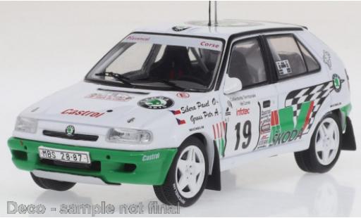 Modelauto Skoda Felicia Kit Car No.19 Rally Tour de Corse 1995 P.Sibera/P.Gross 1/43 IXO