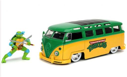 Modelauto Volkswagen T1 B Bus Lowrider Turtles 1962 1/24 Jada Toys