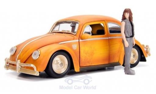 Modelauto Volkswagen Beetle Base Transformers Bumblebee met Charlie Figur 1/24 Jada Toys