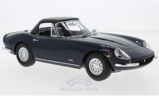 Modelauto Ferrari 275 GTB/4 NART Spyder blauw Softtop liegt ein 1/18 KK Scale