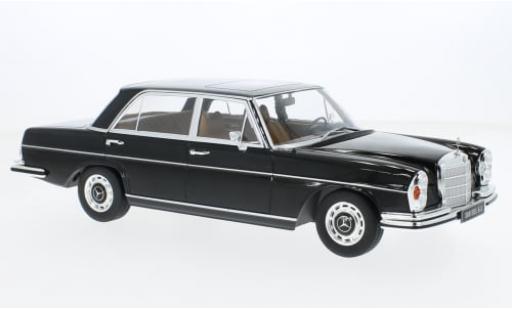 Modelauto Mercedes 300 6.3 SEL (W109) zwart 1968 1/18 KK Scale