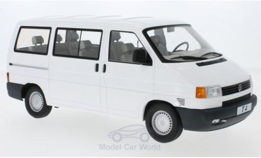 Modelauto Volkswagen T4 Base Caravelle wit 1992 1/18 KK Scale