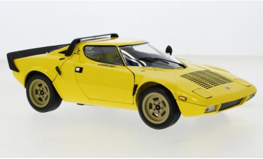 Modelauto Lancia Stratos HF geel 1/18 Kyosho
