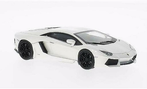 Lamborghini Aventador LP700-4 1/43 Welly wit modelauto