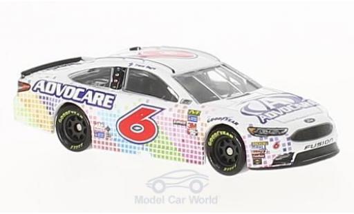 Modelauto Ford Fusion Nascar No.6 Roush Fenway Racing Advocare 2017 T.Bayne 1/64 Lionel Racing