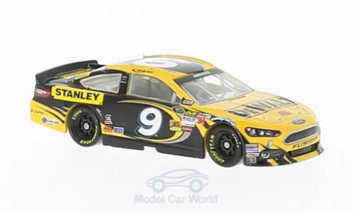 Modelauto Ford Fusion Nascar No.9 Richard Petty Motorsports DeWalt 2013 M.Ambroze 1/64 Lionel Racing