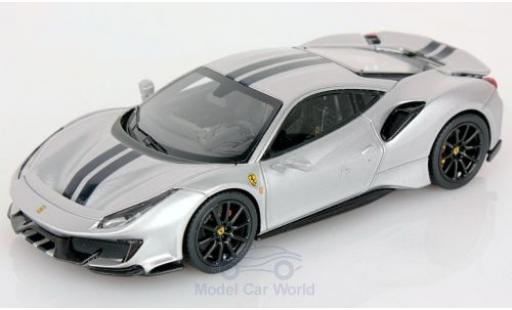Modelauto Ferrari 488 Pista grijs/zwart 2018 1/43 Look Smart