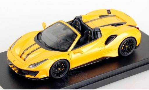 Modelauto Ferrari 488 Pista Spider metallic geel/zwart 2018 1/43 Look Smart