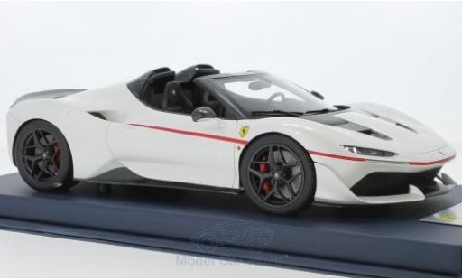 Modelauto Ferrari J50 Roadster metallic wit 1/18 Look Smart