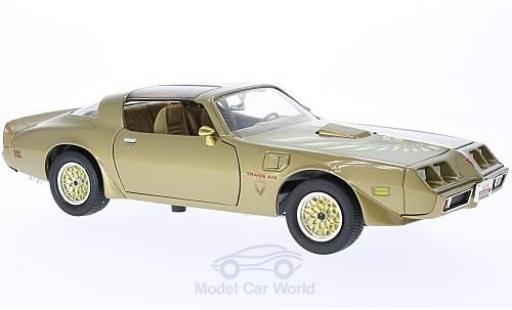 Modelauto Pontiac Firebird Trans Am gold 1/18 Lucky Die Cast