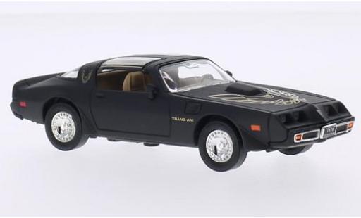 Modelauto Pontiac Firebird 1979 Trans Am mat-zwart/Dekor sans Vitrine 1/43 Lucky Die Cast