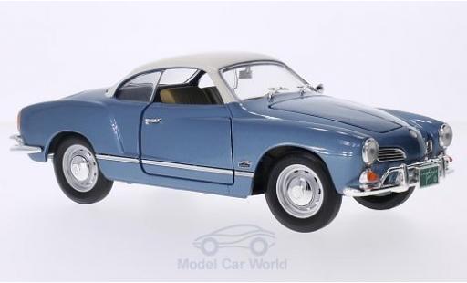 Modelauto Volkswagen Karmann Ghia Base Ghia metallic blauw/wit 1966 1/18 Lucky Die Cast