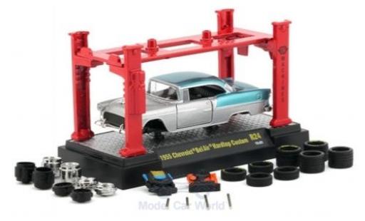 Modelauto Chevrolet Bel Air Coupe Hardtop Custom metallic grijs/metallic blauw 1955 Model-Kit Bausatz inklusive 4 Ersatzr&Atilde;&curren;dern 1/64 M2 Machines