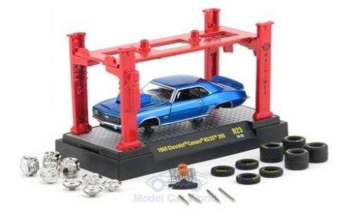 Modelauto Chevrolet Camaro RS /SS 396 blauw 1969 Model-Kit Bausatz inklusive 4 Ersatzr&Atilde;&curren;dern 1/64 M2 Machines