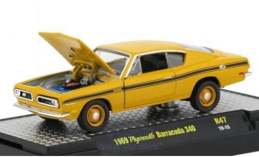 Modelauto Plymouth Barracuda 1969 340 geel/Dekor 1/64 M2 Machines