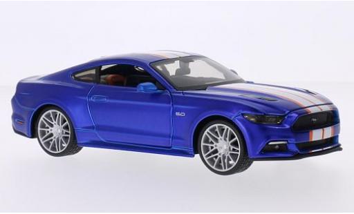 Modelauto Ford Mustang GT Custom Tuning mat-blauw/Dekor 2015 1/24 Maisto