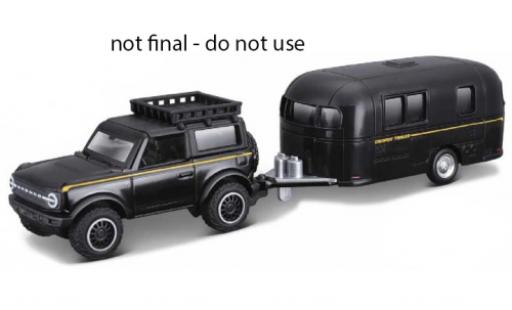 Modelauto Ford Bronco Base zwart/geel 2021 1/64 Maisto