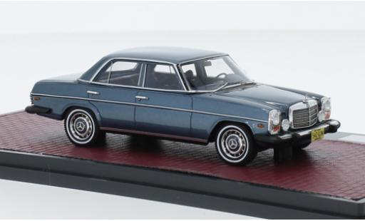Modelauto Mercedes 300 Base D (W115) metallic blauw 1974 1/43 Matrix