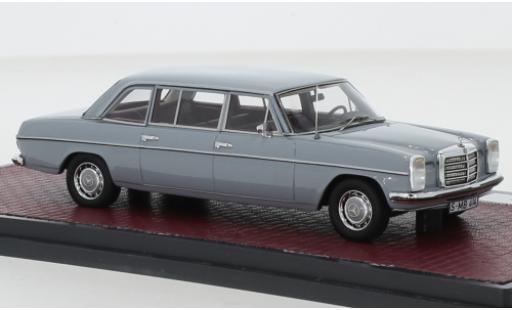 Modelauto Mercedes /8 Base - (V114) grijs 1969 1/43 Matrix