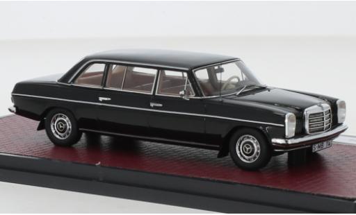 Modelauto Mercedes /8 Base - (V114) zwart 1969 1/43 Matrix