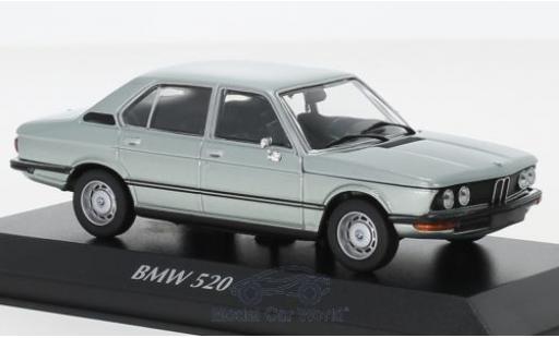 Modelauto Bmw 520 berline (E12) metallic blauw 1972 1/43 Maxichamps