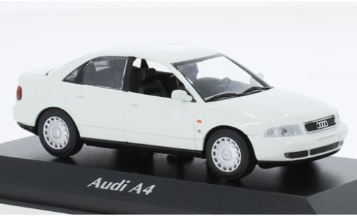 Modelauto Audi A4 berline wit 1995 1/43 Maxichamps