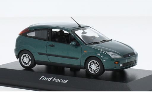 Modelauto Ford Focus Berline MK I metallic groen 1998 1/43 Maxichamps