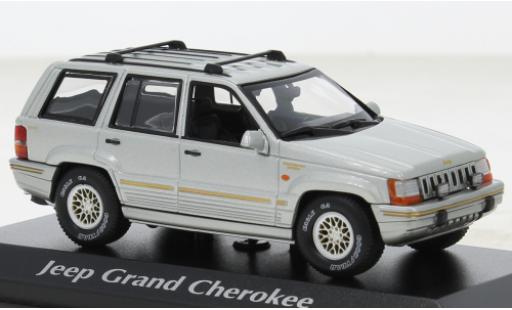 Modelauto Jeep Grand Cherokee Base grijs 1995 1/43 Maxichamps