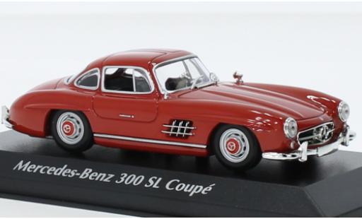 Modelauto Mercedes 300 Base SL (W198 I) rood 1955 1/43 Maxichamps