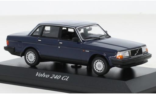 Modelauto Volvo 240 GL blauw 1986 1/43 Maxichamps