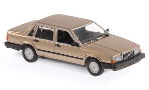 Modelauto Volvo 740 GL gold 1986 1/43 Maxichamps