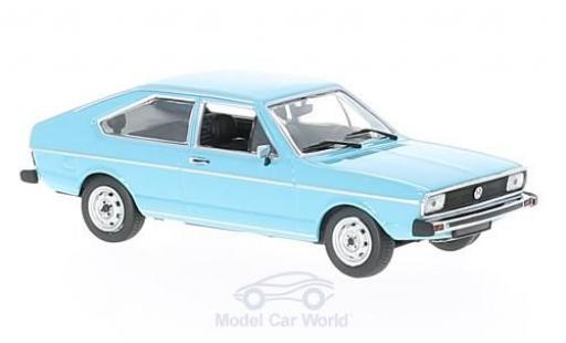 Modelauto Volkswagen Passat B1 blauw 1975 1/43 Maxichamps