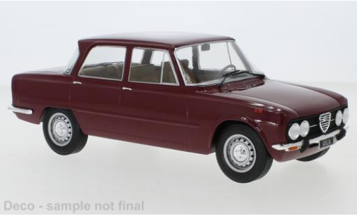 Modelauto Alfa Romeo Giulia Nuova Super rood 1974 1/18 MCG