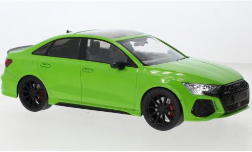 Modelauto Audi RS3 berline Sedan metallic la chaux 2022 1/18 MCG