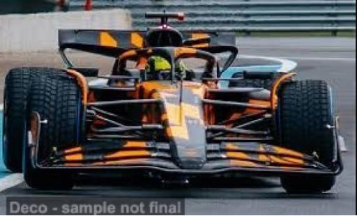 Modelauto McLaren F1 Base MCL39 formule 1 2025 Team #4 L.Norris 1/43 Minichamps